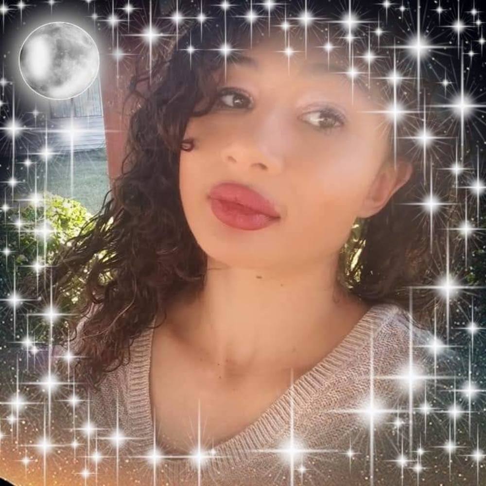 Meet your Posher, Shaina